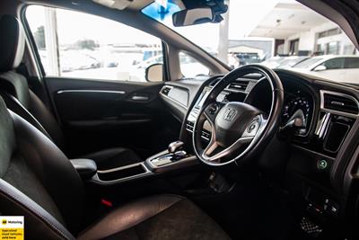 2016 Honda Fit - Thumbnail