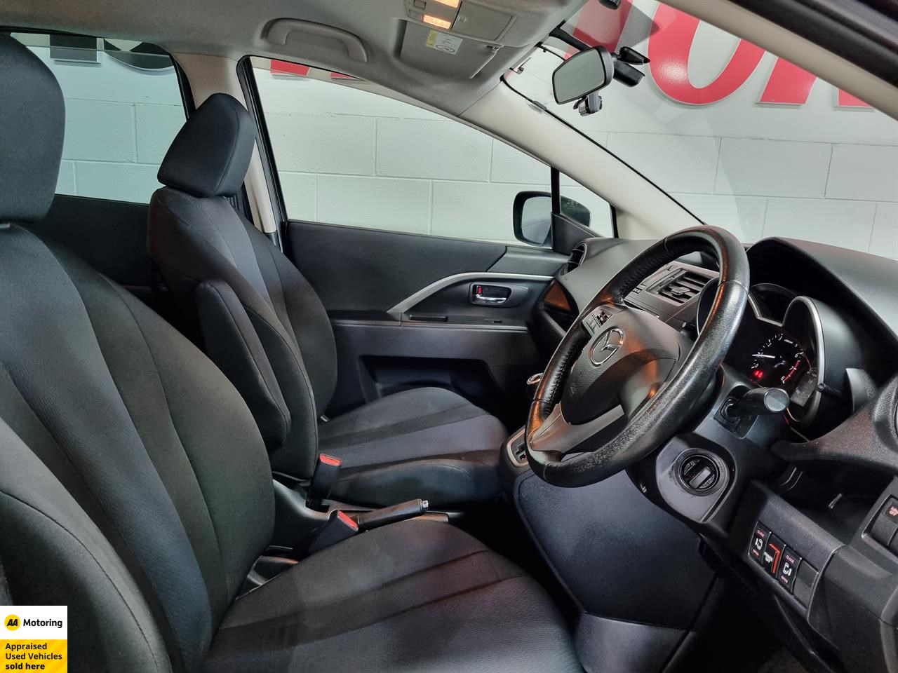 2014 Mazda Premacy