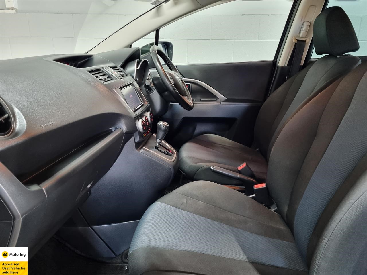 2014 Mazda Premacy