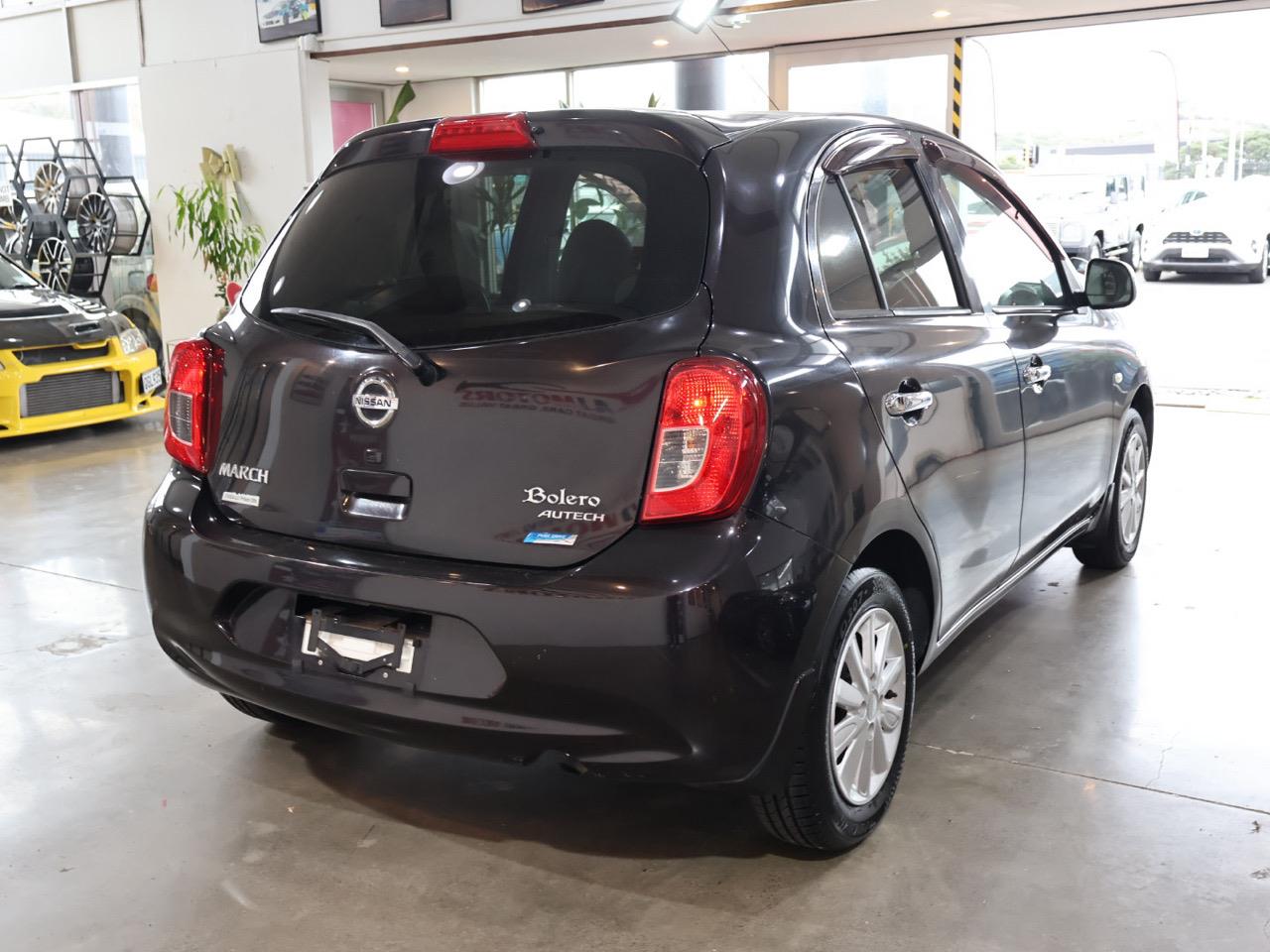 2017 Nissan March