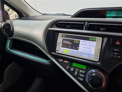 2013 Toyota Aqua - Thumbnail