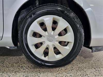 2013 Toyota Aqua - Thumbnail