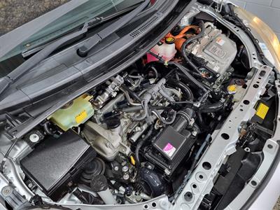 2013 Toyota Aqua - Thumbnail