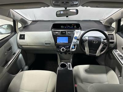2012 Toyota Prius - Thumbnail