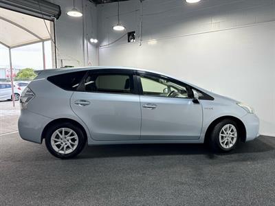 2012 Toyota Prius - Thumbnail