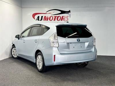 2012 Toyota Prius - Thumbnail