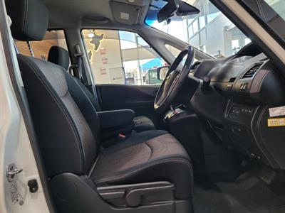 2014 Nissan Serena - Thumbnail