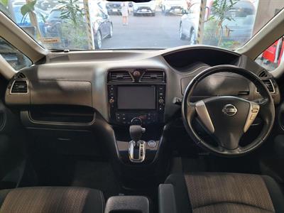 2014 Nissan Serena - Thumbnail