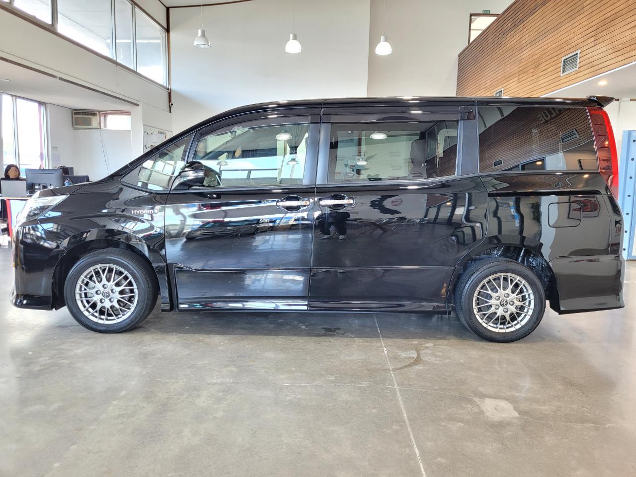 2017 Toyota Noah