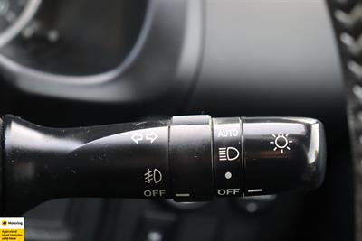 2012 Toyota Wish - Thumbnail