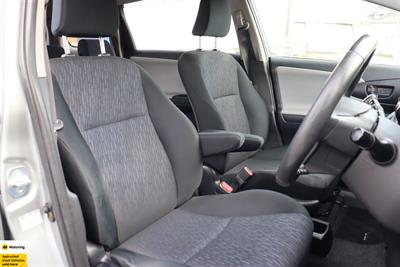 2012 Toyota Wish - Thumbnail