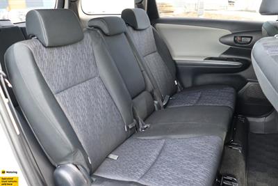 2012 Toyota Wish - Thumbnail