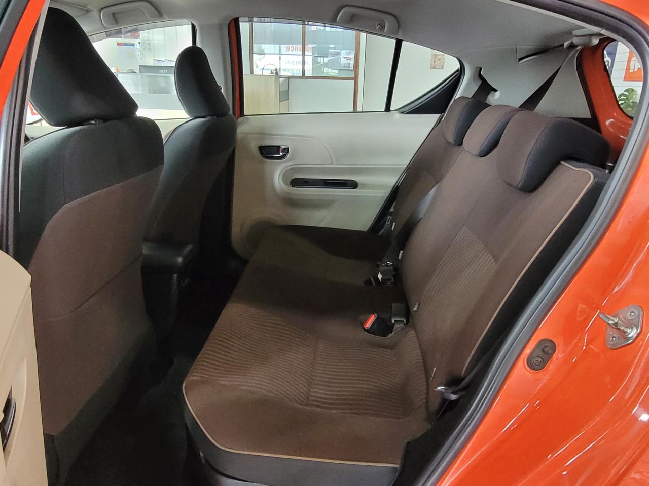 2012 Toyota AQUA BODYKIT