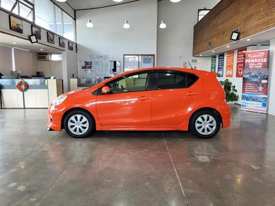 2012 Toyota AQUA BODYKIT - Thumbnail