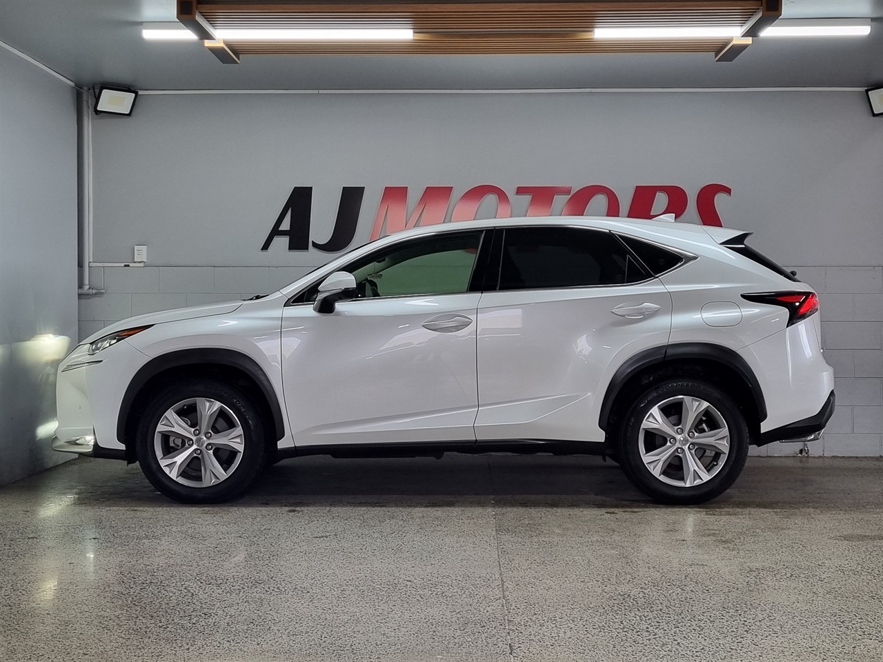 2014 Lexus NX 200t