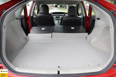 2012 Toyota Prius - Thumbnail