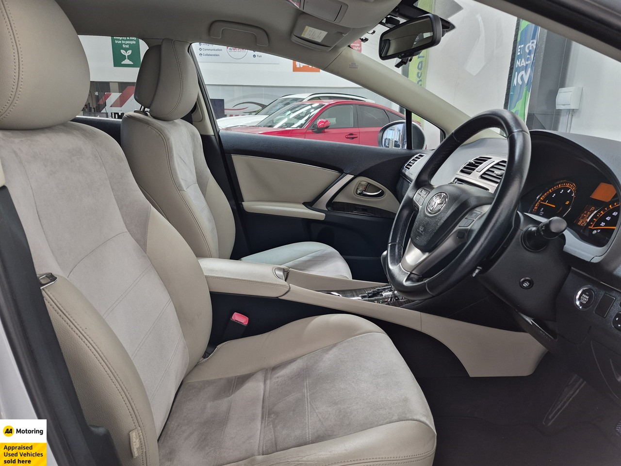 2013 Toyota Avensis
