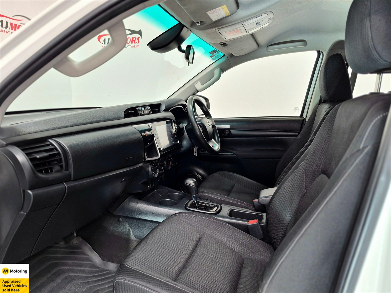 2023 Toyota Hilux