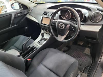 2010 Mazda Axela - Thumbnail