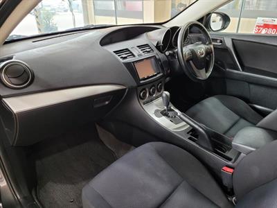 2010 Mazda Axela - Thumbnail