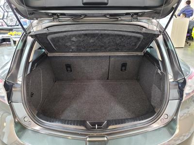2010 Mazda Axela - Thumbnail
