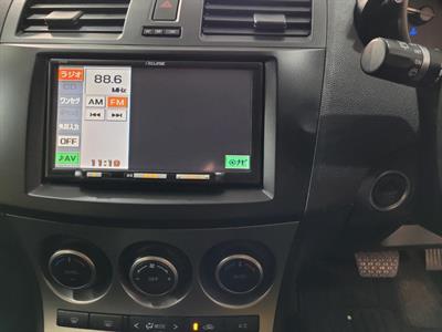 2010 Mazda Axela - Thumbnail