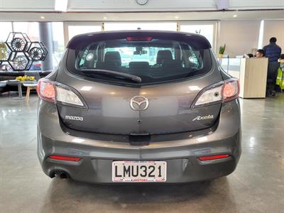 2010 Mazda Axela - Thumbnail