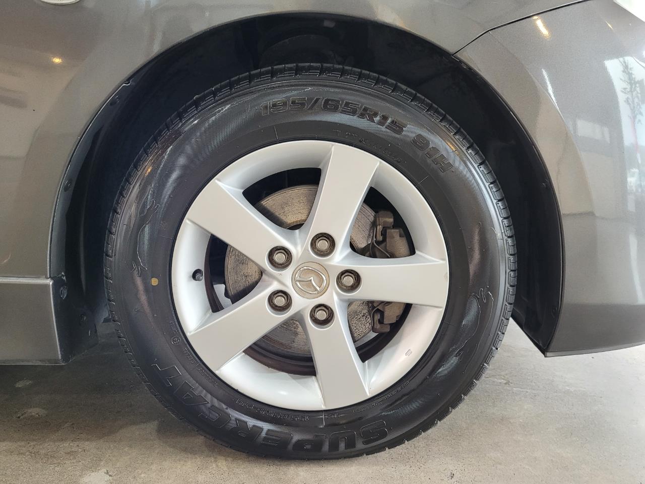 2010 Mazda Axela