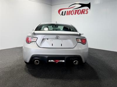 2012 Toyota 86 - Thumbnail
