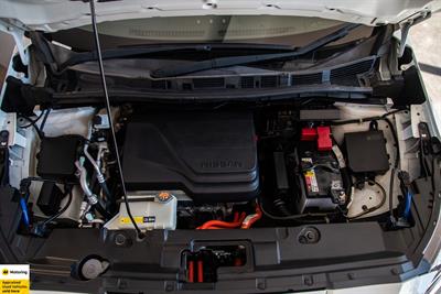 2018 Nissan Leaf - Thumbnail