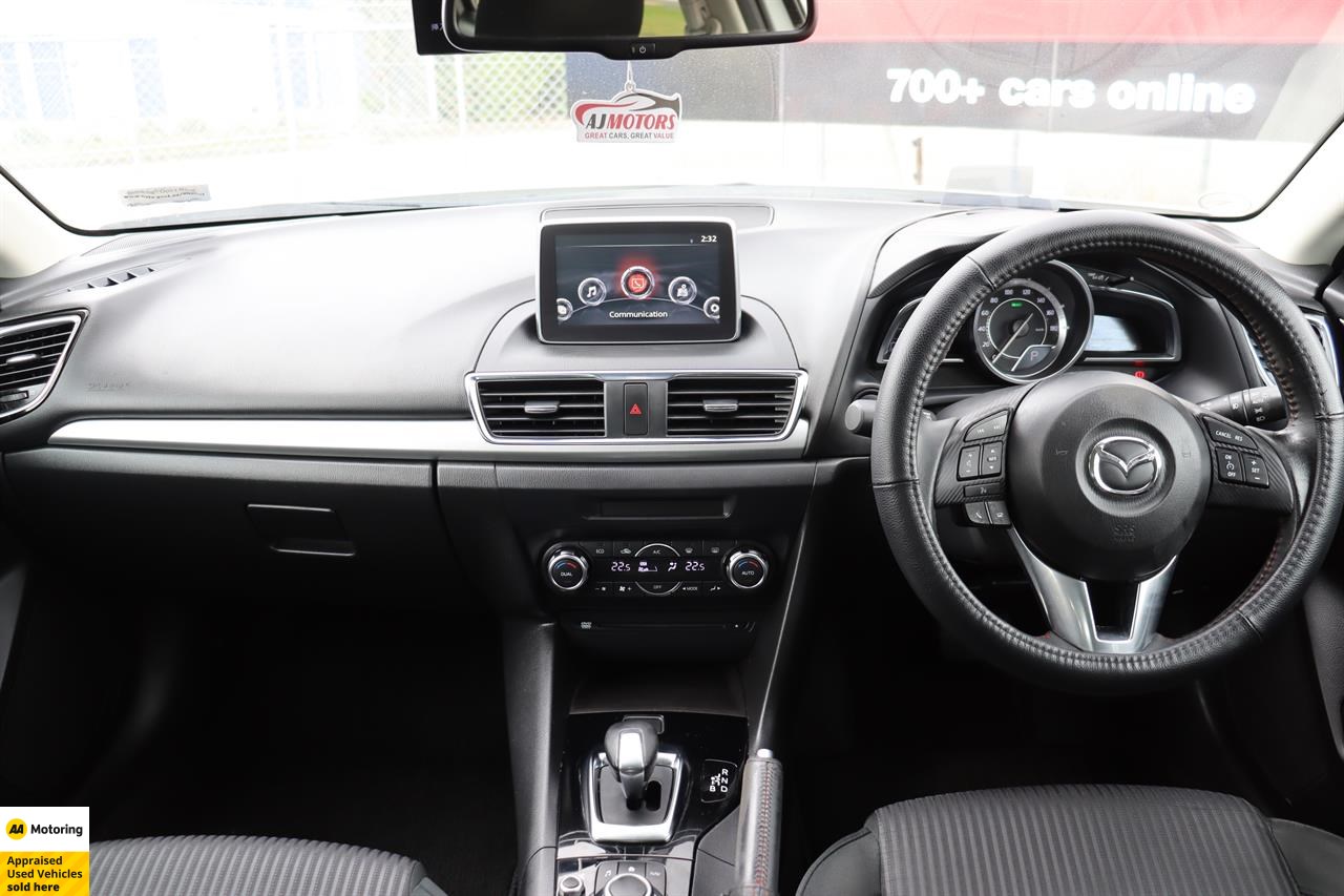 2013 Mazda Axela