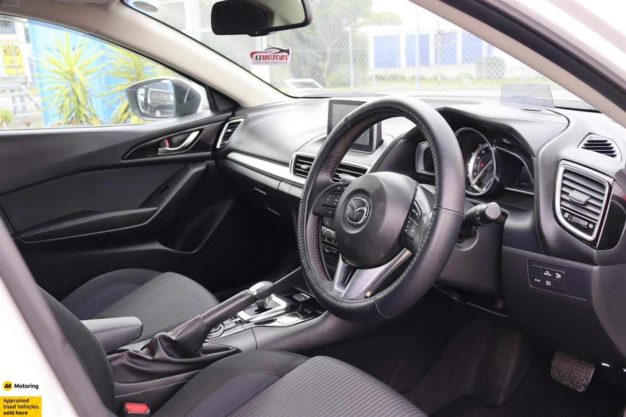 2013 Mazda Axela