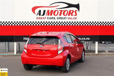 2015 Toyota Aqua - Thumbnail
