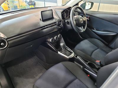 2014 Mazda Demio - Thumbnail