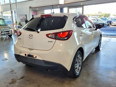 2014 Mazda Demio - Thumbnail