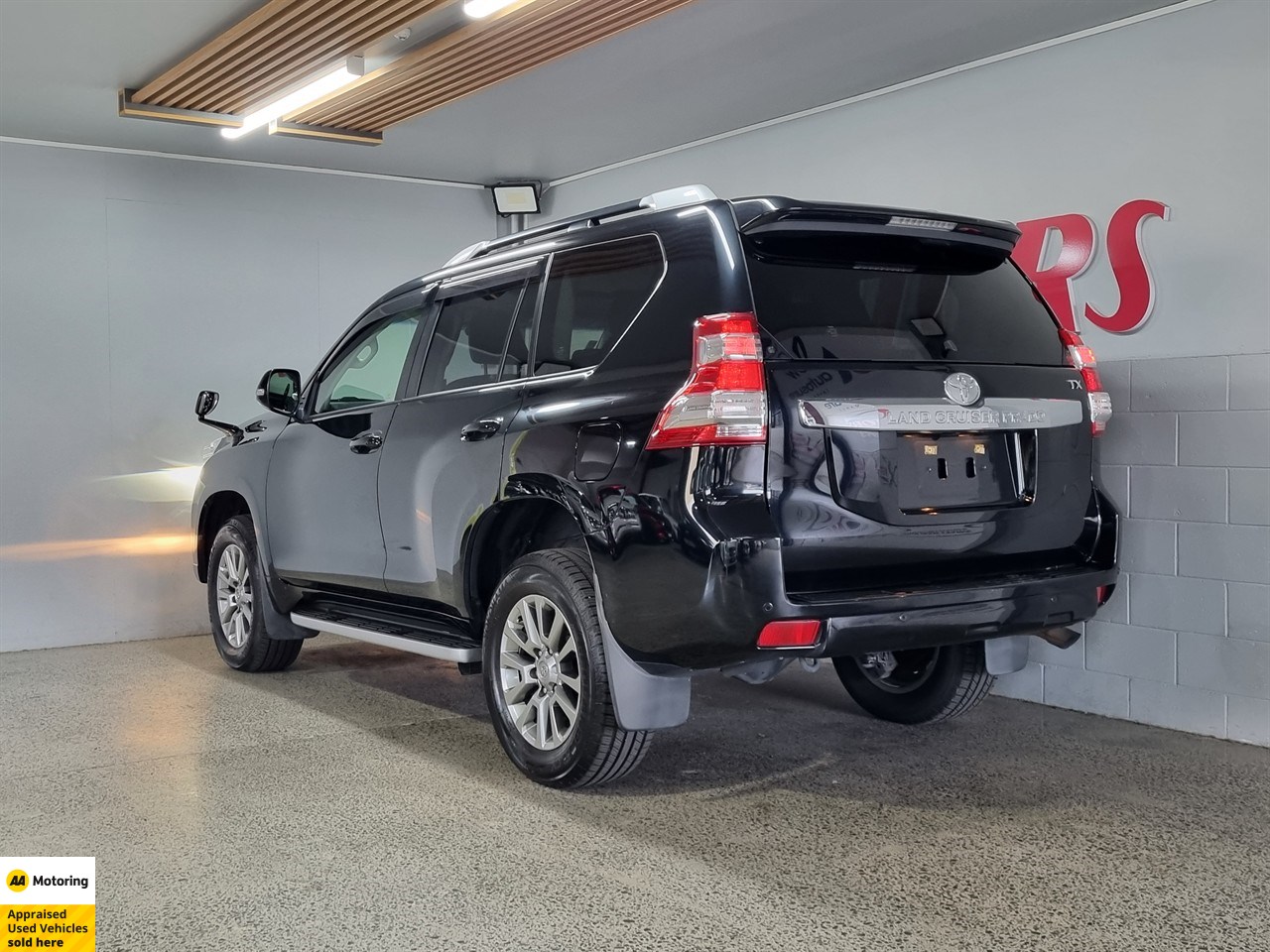 2017 Toyota Land Cruiser Prado
