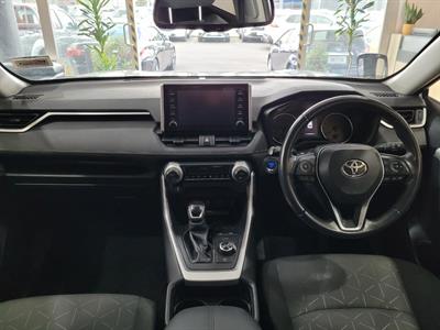 2021 Toyota RAV4 - Thumbnail