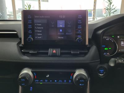 2021 Toyota RAV4 - Thumbnail