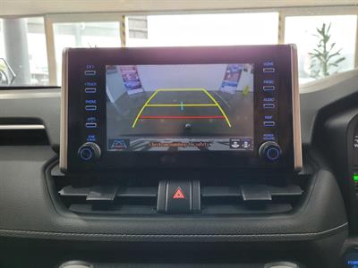 2021 Toyota RAV4 - Thumbnail