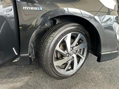 2016 Toyota Aqua - Thumbnail
