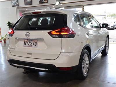 2022 Nissan X-Trail - Thumbnail