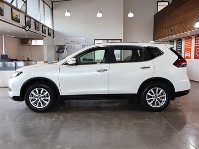 2022 Nissan X-Trail - Thumbnail