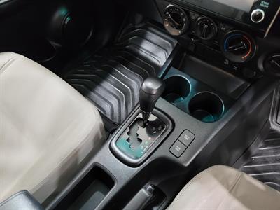 2020 Toyota Hilux - Thumbnail