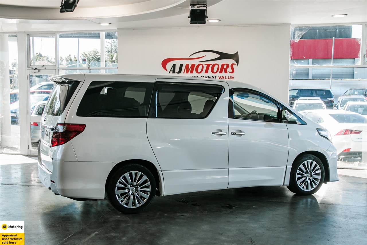 2014 Toyota Alphard