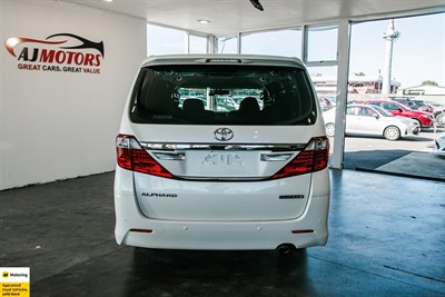 2014 Toyota Alphard - Thumbnail