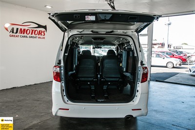 2014 Toyota Alphard - Thumbnail