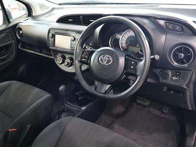 2018 Toyota Yaris - Thumbnail