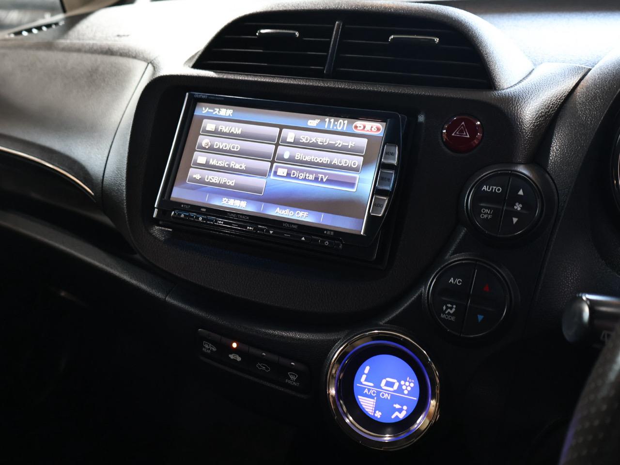 2013 Honda FIT SHUTTLE HYBRID