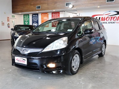 2013 Honda FIT SHUTTLE HYBRID - Thumbnail