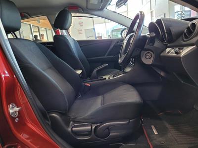 2013 Mazda Axela - Thumbnail